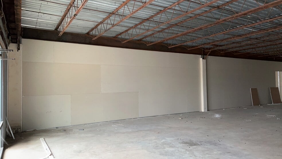 More Photos Of 1199 Nasa Pky, Houston Restaurant For Lease