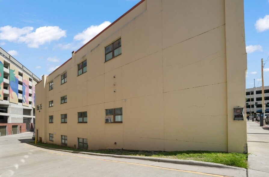 More Photos Of 216 & 218 Rigsbee Ave, Durham Office For Sale