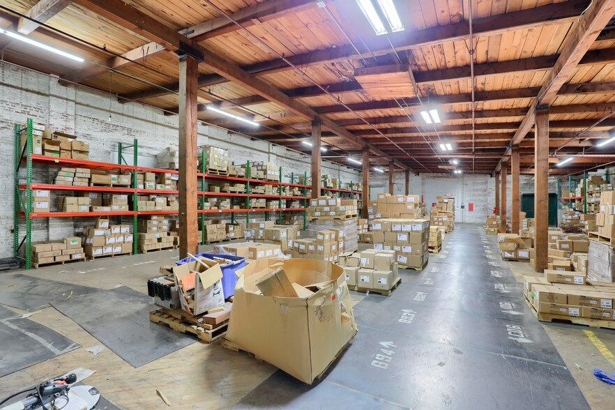 More Photos Of 6155-6165 E Main St, East Petersburg Industrial For Sale