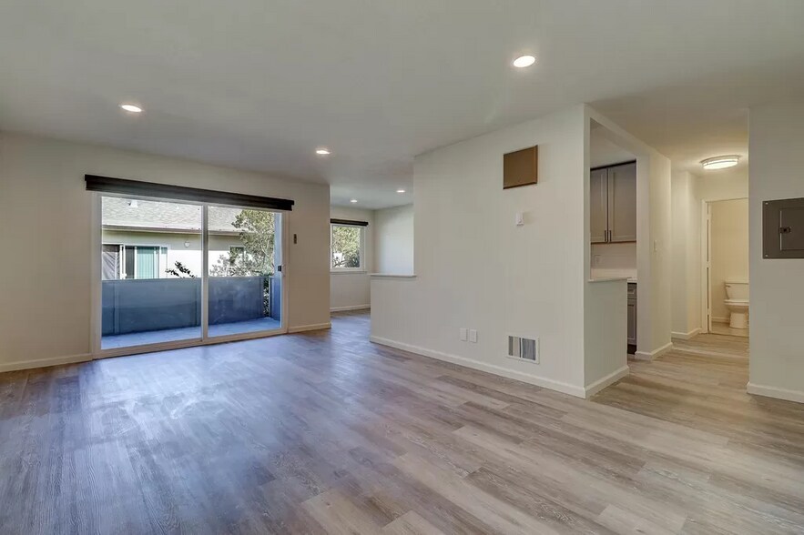 More Photos Of 630 Masonic Way, Belmont Apartments For Sale