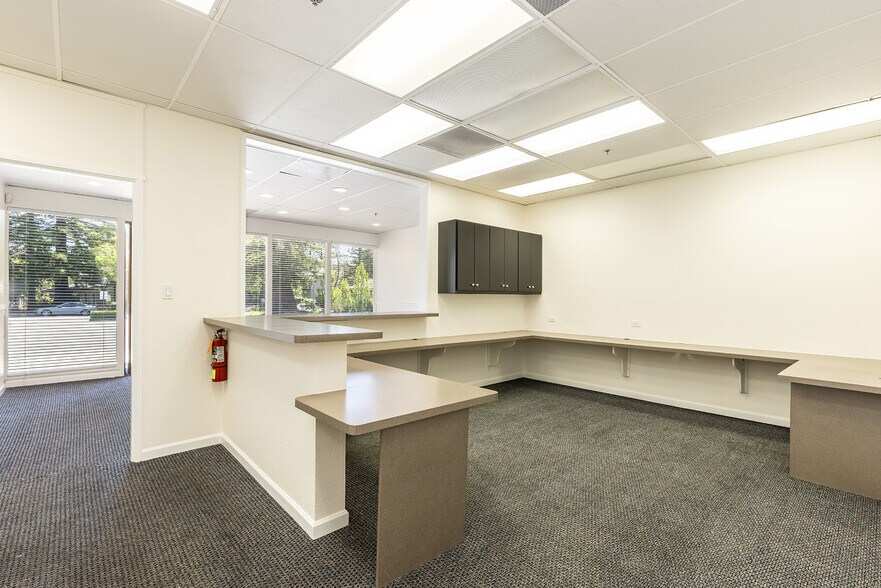 More Photos Of 3435 Valle Verde Dr, Napa Medical For Sale
