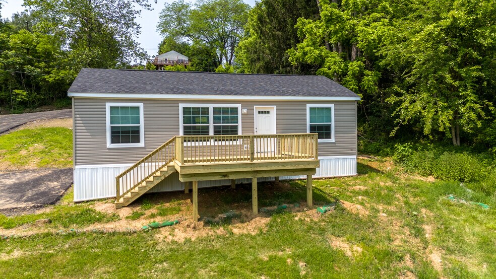 More Photos Of 465 Royal Manor Rd, Easton Manufactured Housing Mobile Home Park For Sale