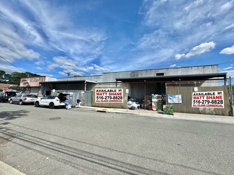 More Photos Of 926 Nassau Rd, Uniondale Freestanding For Sale