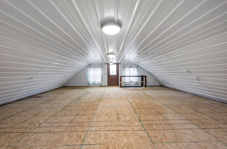 More Photos Of 90917 240th St, Austin Light Distribution For Sale