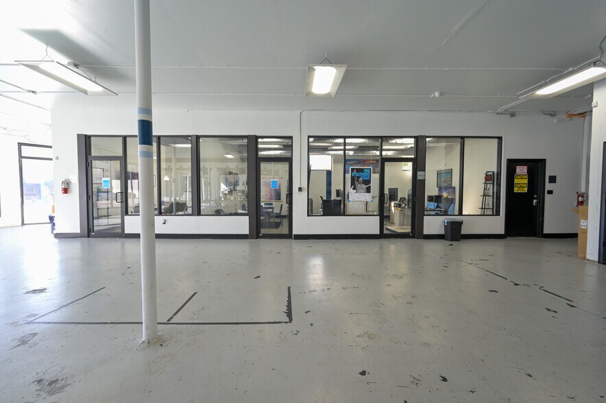 More Photos Of 101-103 NE 79th St, Miami Loft Creative Space For Sale