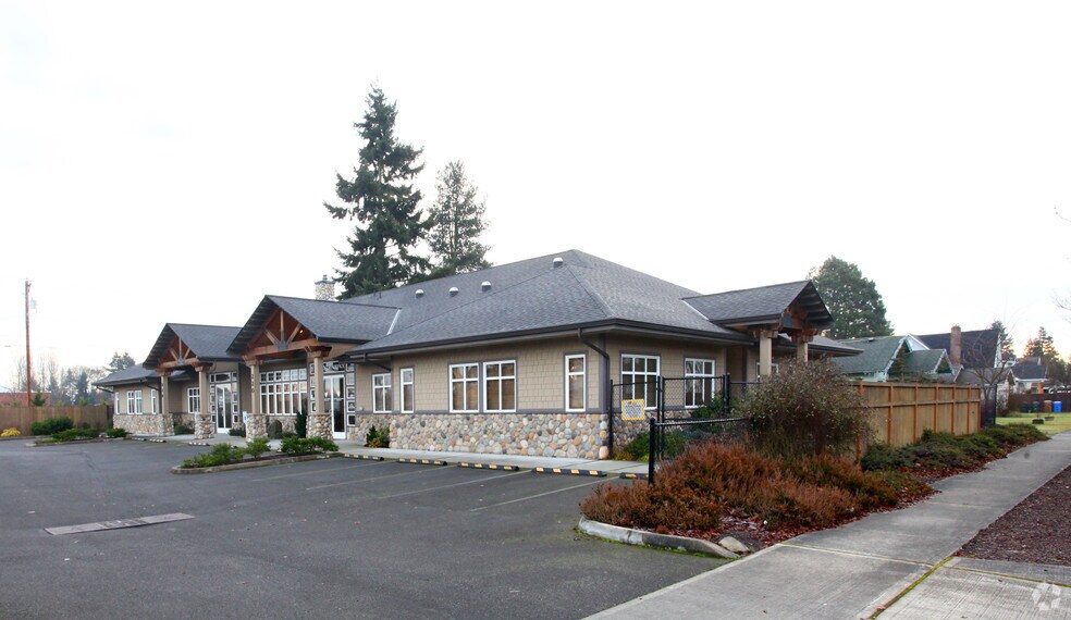 More Photos Of 218-220 S 38th St, Tacoma Medical For Sale