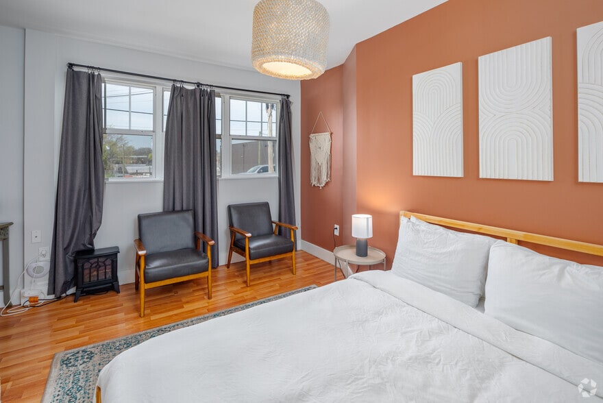 More Photos Of 415 Humphreys St, Nashville Apartments For Sale