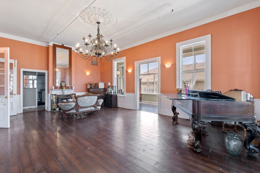 More Photos Of 8041 Soquel Dr, Aptos Hospitality For Sale