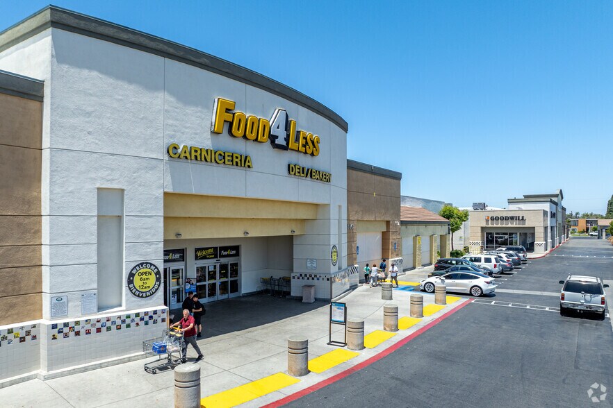 Primary Photo Of 2100-2144 S Bristol St, Santa Ana Unknown For Lease