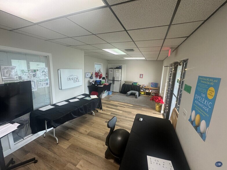 More Photos Of 551 S Apollo Blvd, Melbourne Office For Sale