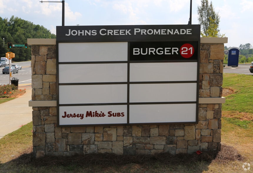 More Photos Of 11270 Medlock Bridge Rd, Johns Creek Freestanding For Lease