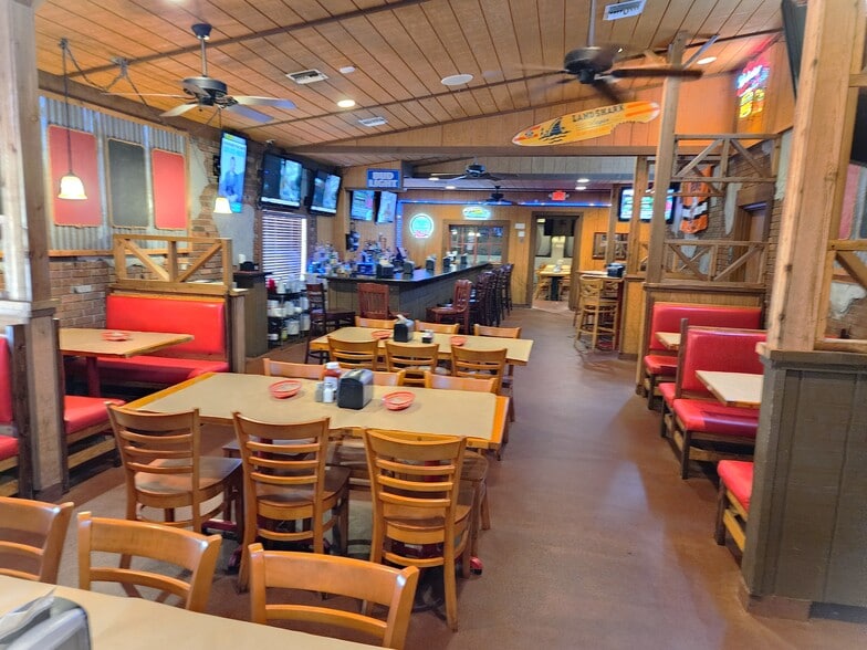 More Photos Of 1981 N Wickham Rd, Melbourne Restaurant For Lease