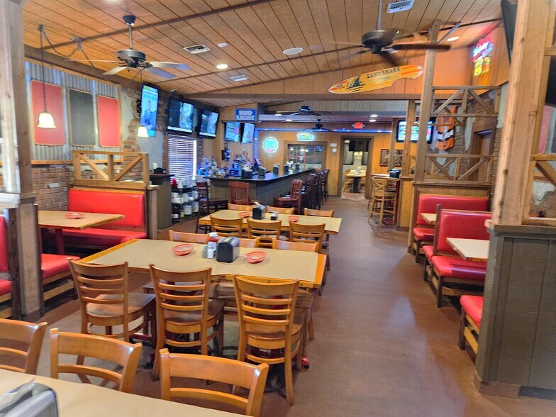 More Photos Of 1981 N Wickham Rd, Melbourne Restaurant For Sale