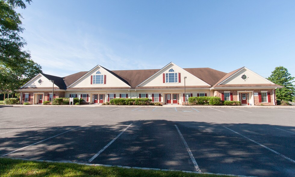 More Photos Of 46 Vreeland Dr, Skillman Unknown For Lease