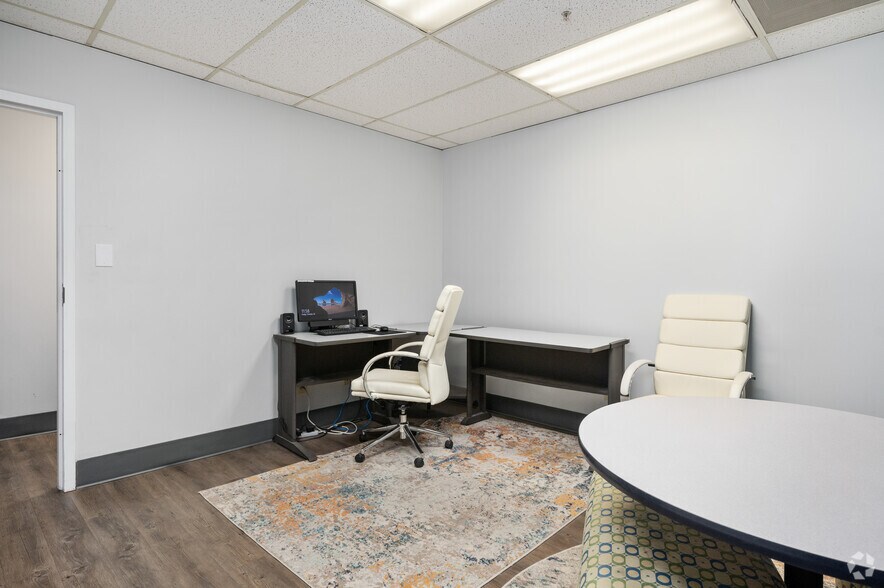 More Photos Of 951 18th St S, Birmingham Apartments For Lease