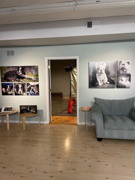 More Photos Of 3407-3421 Church St, Skokie Unknown For Lease