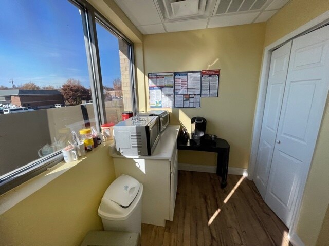 More Photos Of 7500-7548 Gardner Park Dr, Gainesville Office For Lease