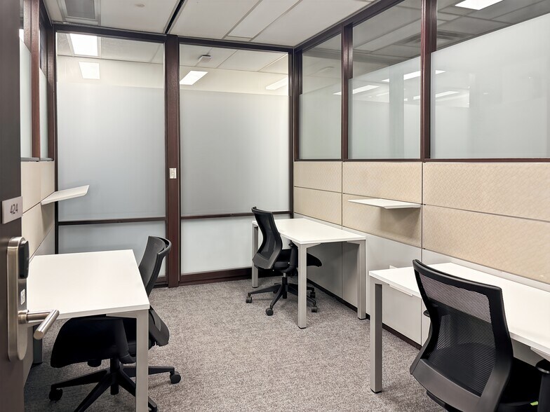 More Photos Of 111 2 Ave S, Saskatoon Coworking Space