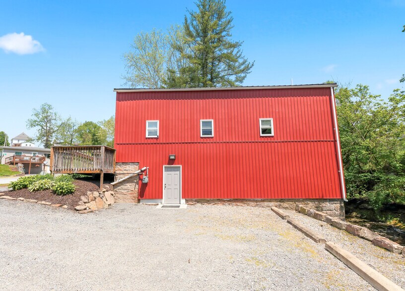 More Photos Of 160-164 Wades Run Rd, Mount Morris Restaurant For Sale