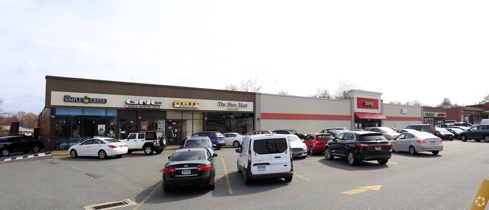 More Photos Of 420-440 Westport Ave, Norwalk Storefront For Lease