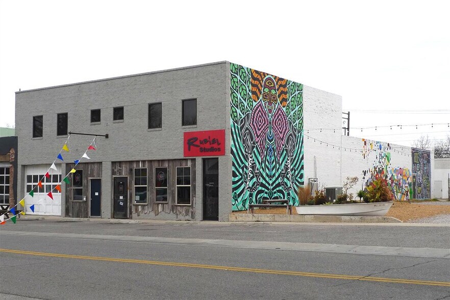 More Photos Of 422 E Main St, Norman Storefront Retail Residential For Lease