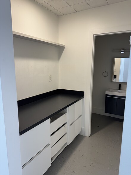 More Photos Of 120 E Marks St, Orlando Loft Creative Space For Lease