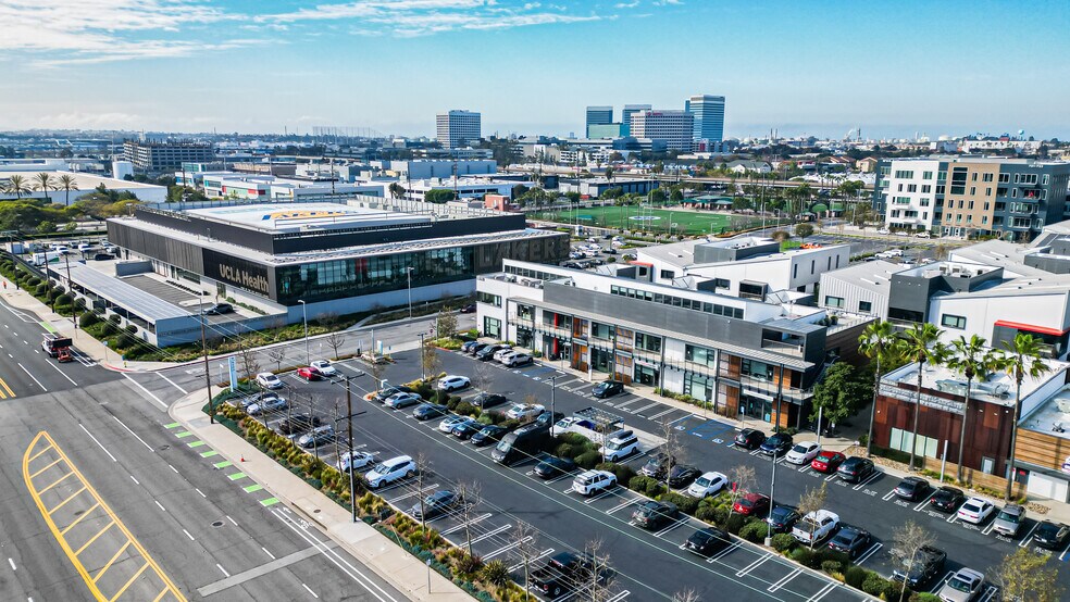 More Photos Of 701-723 N Douglas St, El Segundo Loft Creative Space For Lease