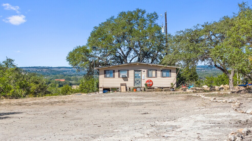 More Photos Of 8662 US 281 hwy, Blanco Land For Sale