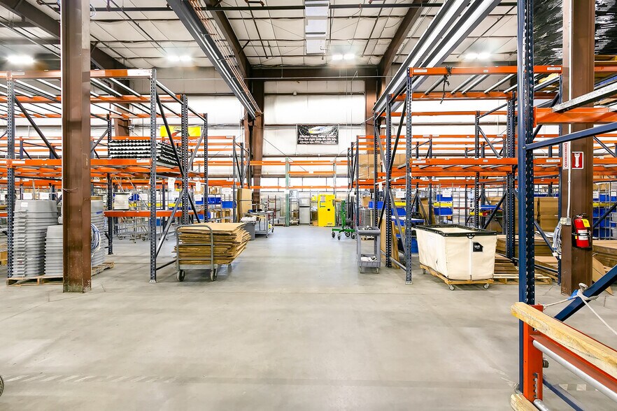 More Photos Of 4401 Fortune Pl, Melbourne Manufacturing For Lease