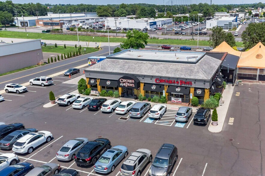 More Photos Of 11000 Roosevelt Blvd, Philadelphia Unknown For Lease