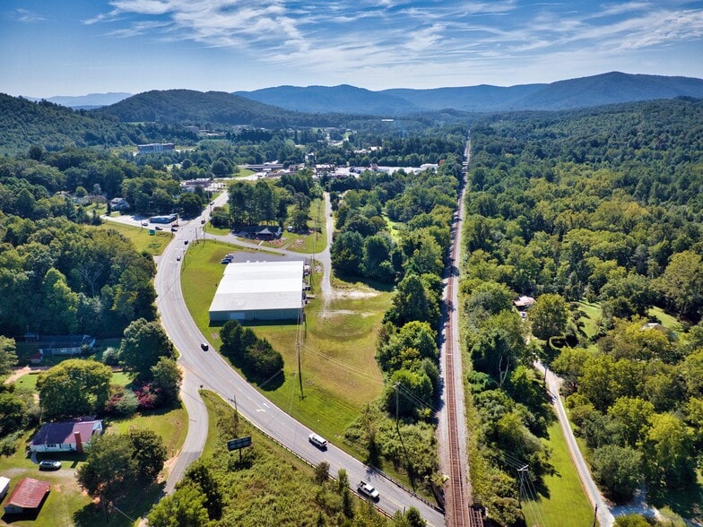 More Photos Of 3100 S Hwy 226, Marion Light Manufacturing For Lease