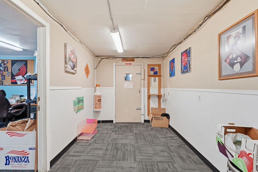 More Photos Of 3911 N Madison St, Spokane Office Residential For Sale