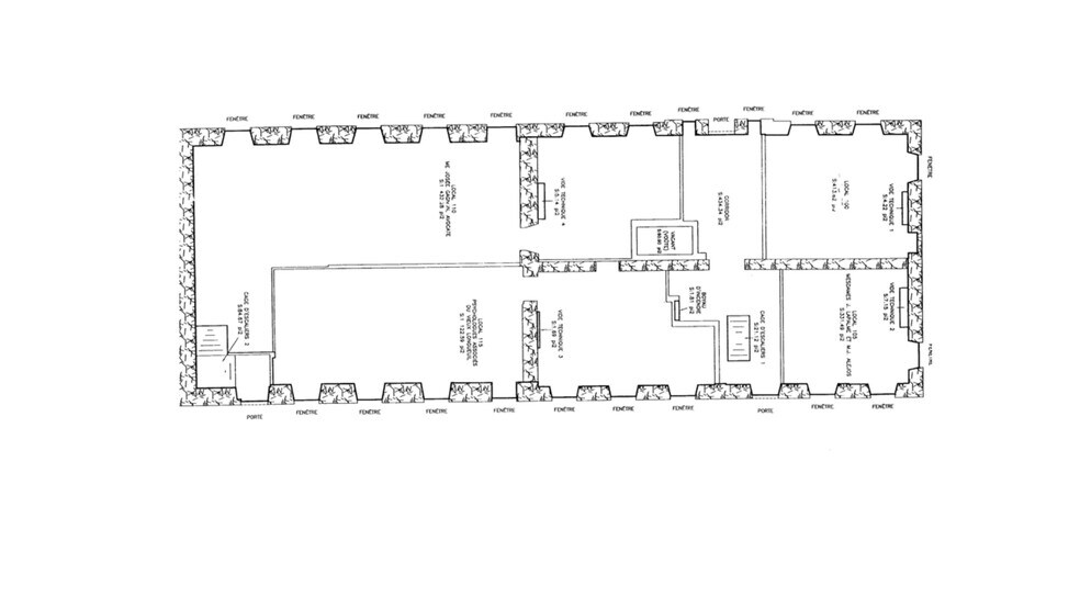 More Photos Of 32 Rue Saint-Charles, Longueuil Office For Lease