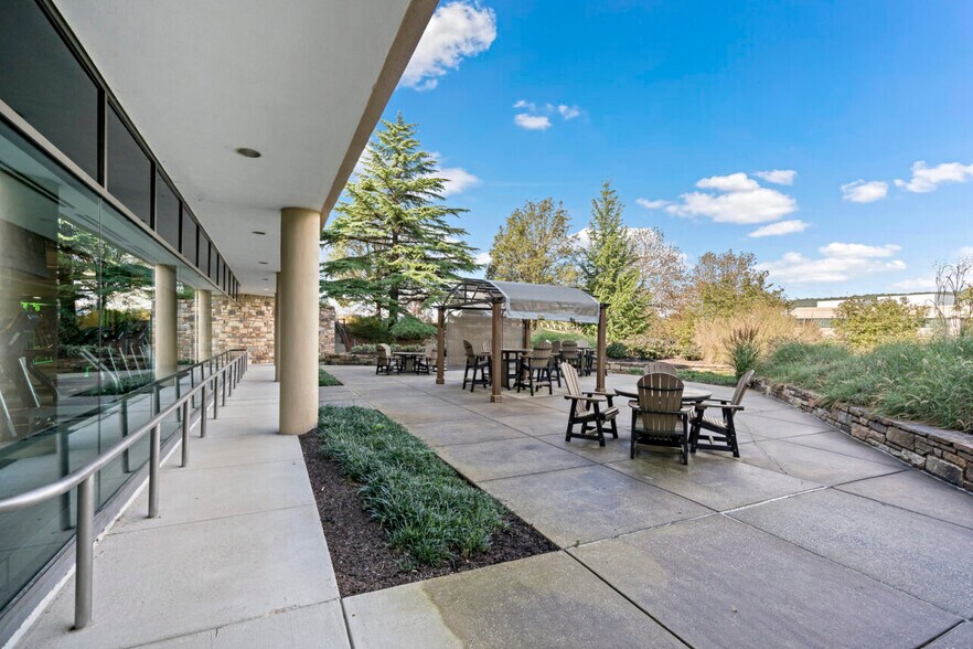 More Photos Of 1400 Liberty Ridge Dr, Wayne Office For Lease