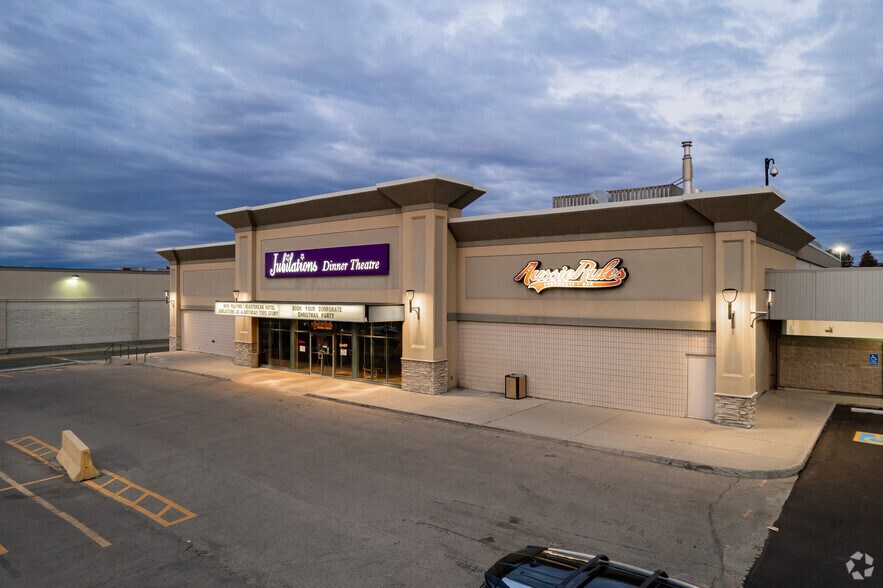 Primary Photo Of 1002 37th St NW, Calgary Storefront For Lease