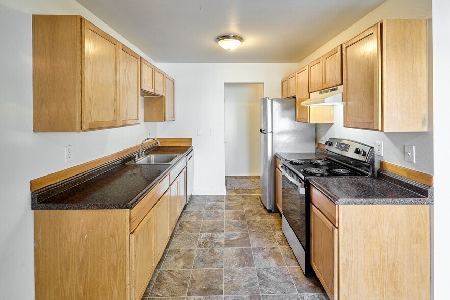More Photos Of 1212-1214 Division St, Oregon City Apartments For Sale