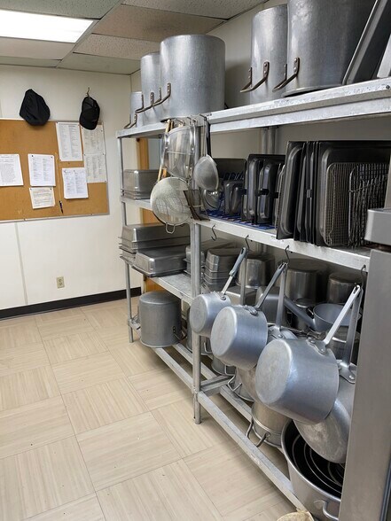 More Photos Of 101 Moore, Moulton Restaurant For Sale