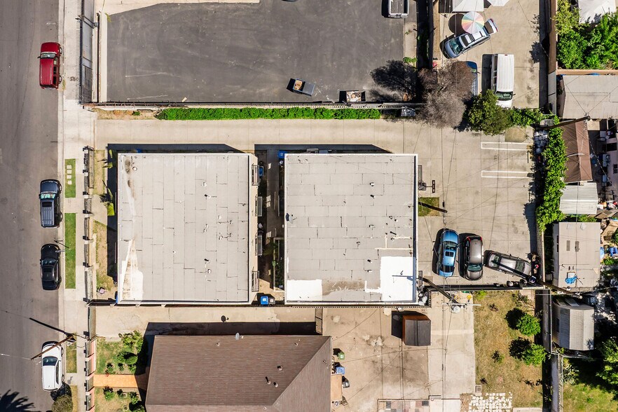 More Photos Of 814-816 1/2 W 47th St, Los Angeles Apartments For Sale