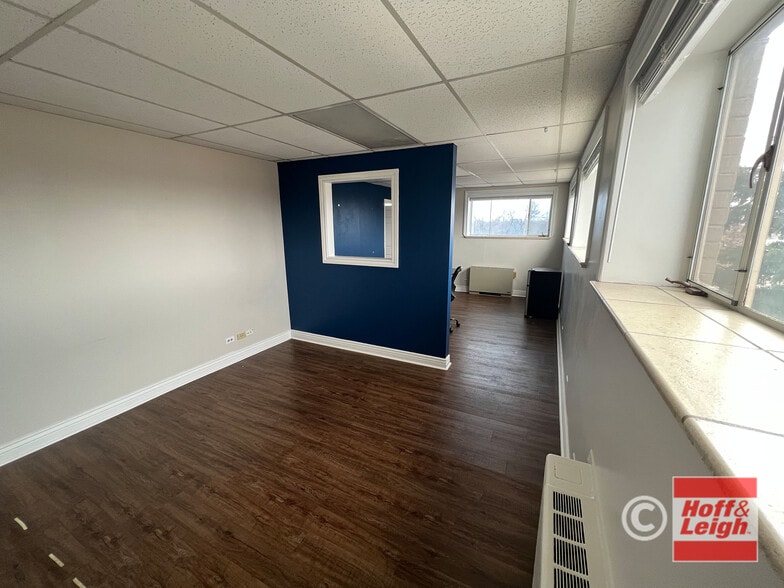 More Photos Of 1100 W Littleton Blvd, Littleton Loft Creative Space For Lease