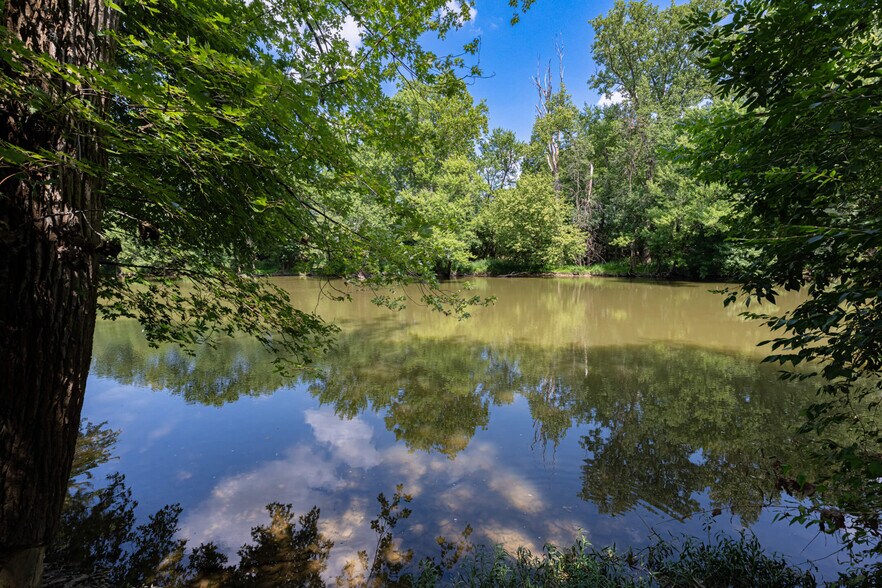 More Photos Of 1001 N County Road 25A, Troy Office For Sale