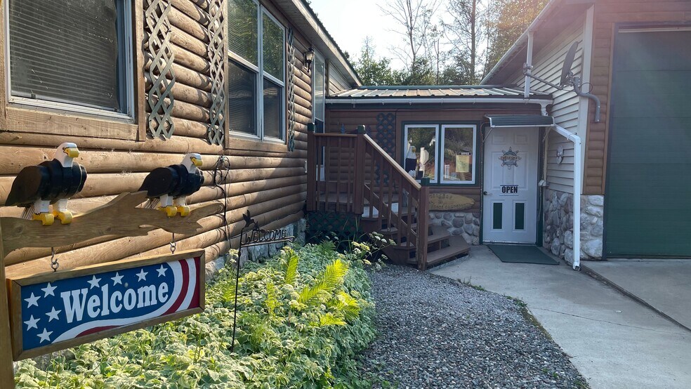 More Photos Of E24885 Misery Bay Rd, Watersmeet Hospitality For Sale