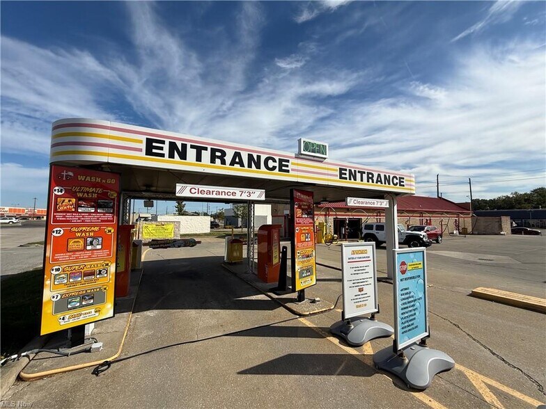 Primary Photo Of 4680 Northfield Rd, Garfield Heights Carwash For Sale