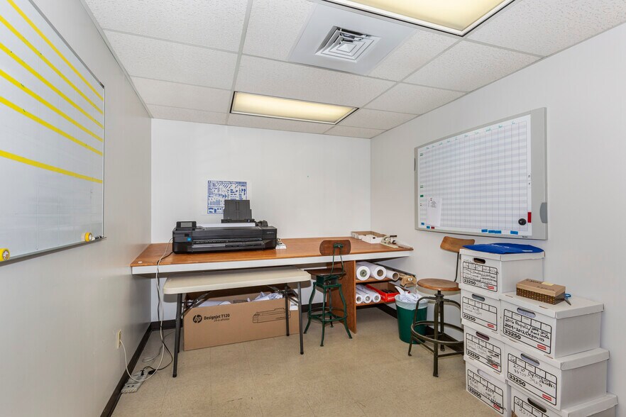 More Photos Of 1355 N Main St, Hampstead Office For Sale