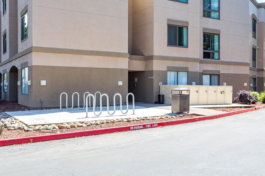 More Photos Of 11260 Point East Dr, Rancho Cordova Apartments For Sale
