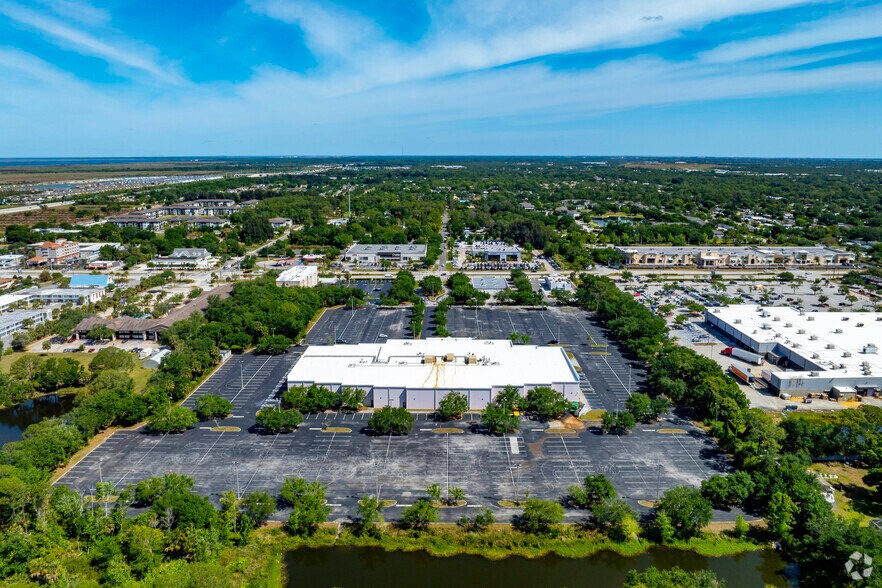 More Photos Of 4345 W New Haven Ave, Melbourne Movie Theatre For Sale