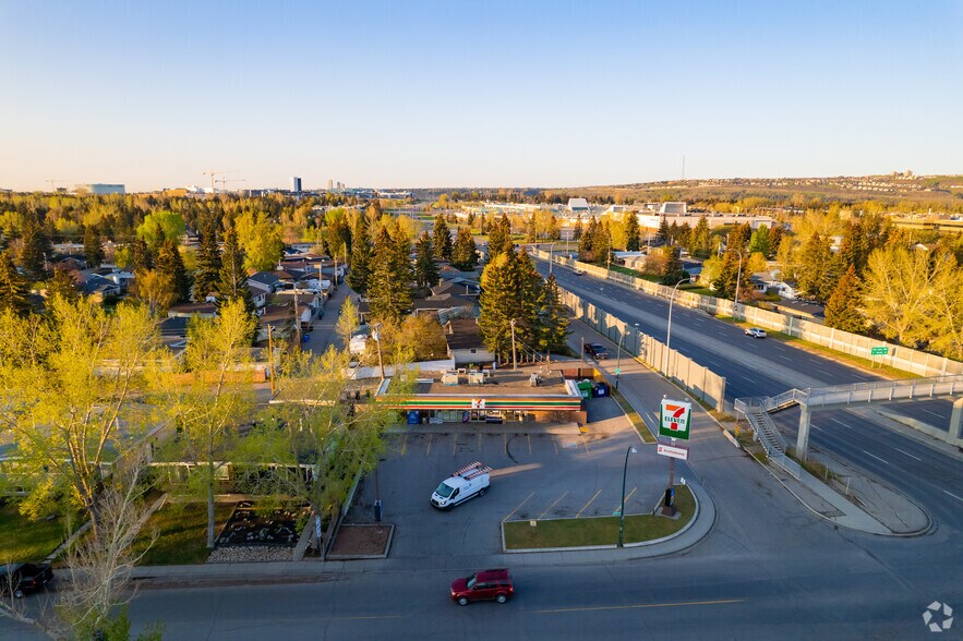 More Photos Of 4615 Valiant Dr, Calgary Convenience Store For Sale