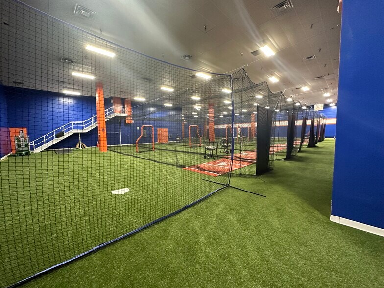 More Photos Of 7007 Discovery Blvd, Dublin Office For Sale