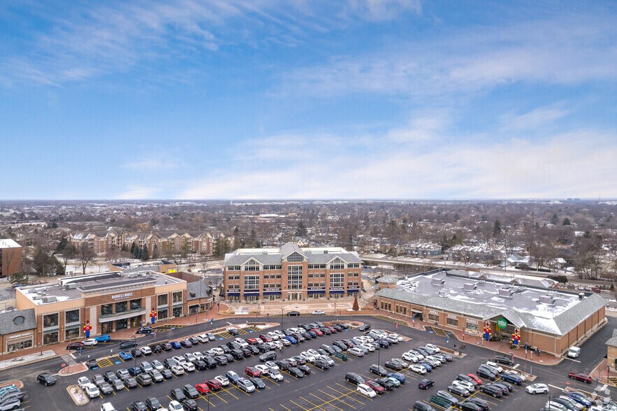 More Photos Of 720-730 Waukegan Rd, Deerfield Unknown For Lease