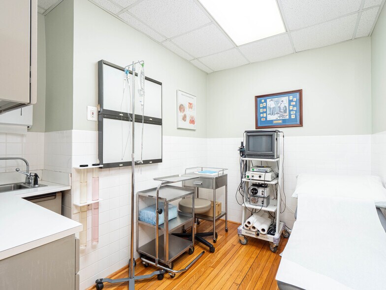 More Photos Of 205 E 78th St, New York Apartments For Sale