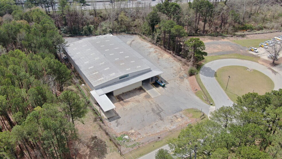 More Photos Of 4410 Wendell Dr SW, Atlanta Warehouse For Sale